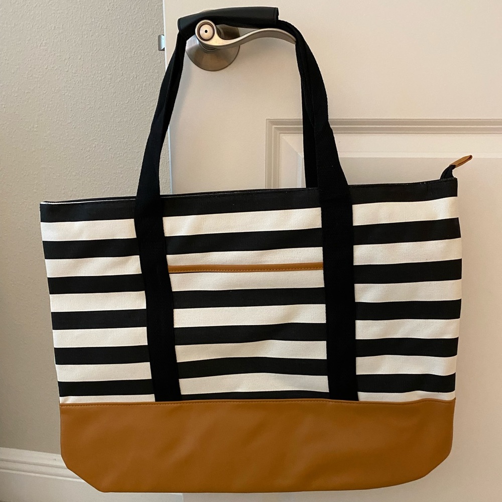 NIB DSW black/white striped lined tote bag